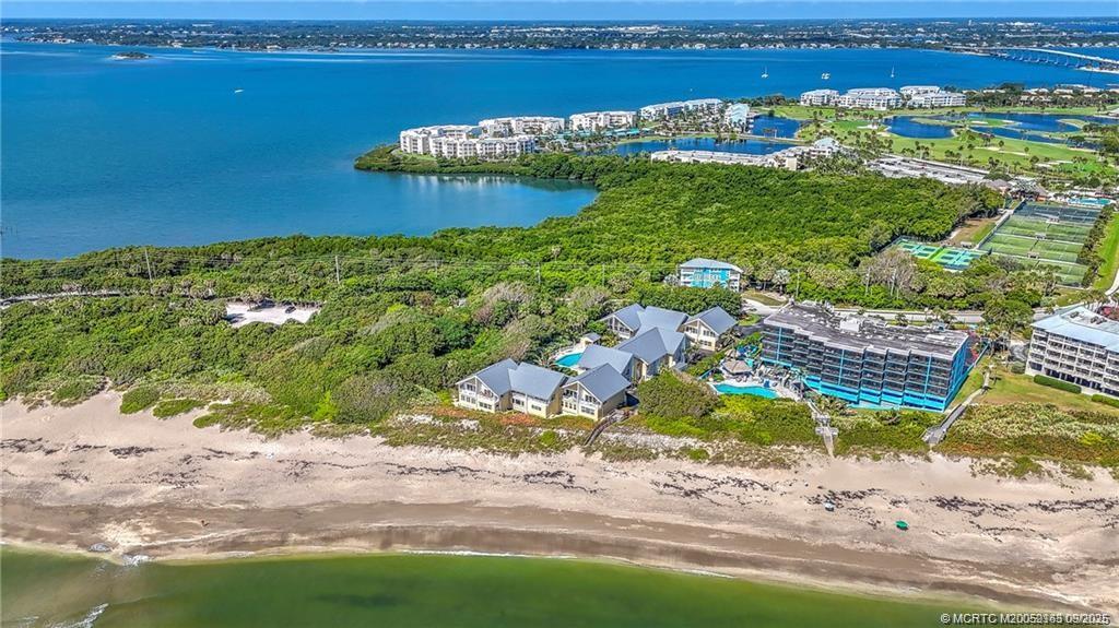 Stuart, Florida 34996, United States, 2 Bedrooms Bedrooms, ,3 BathroomsBathrooms,Residential,Active,207835