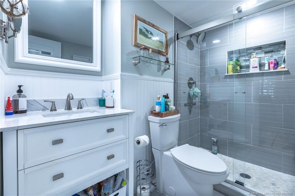 Stuart, Florida 34996, United States, 2 Bedrooms Bedrooms, ,3 BathroomsBathrooms,Residential,Active,207835