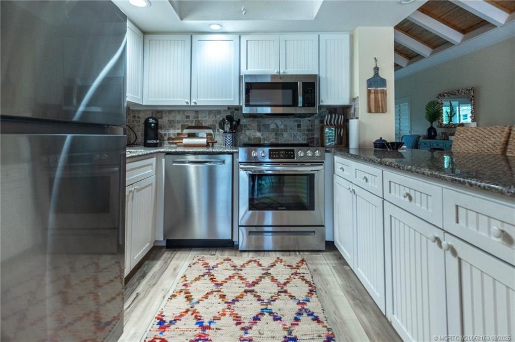 Stuart, Florida 34996, United States, 2 Bedrooms Bedrooms, ,3 BathroomsBathrooms,Residential,Active,207835