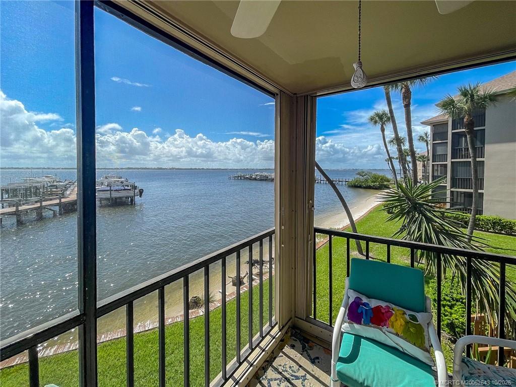 Stuart, Florida 34996, United States, 2 Bedrooms Bedrooms, ,2 BathroomsBathrooms,Residential,Active,223709