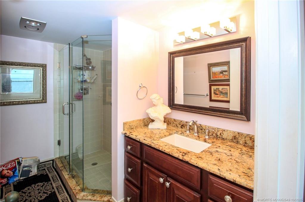 Stuart, Florida 34996, United States, 2 Bedrooms Bedrooms, ,2 BathroomsBathrooms,Residential,Active,223709