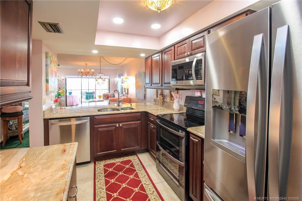 Stuart, Florida 34996, United States, 2 Bedrooms Bedrooms, ,2 BathroomsBathrooms,Residential,Active,223709