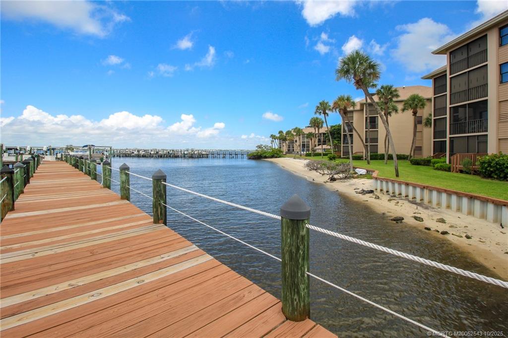 Stuart, Florida 34996, United States, 2 Bedrooms Bedrooms, ,2 BathroomsBathrooms,Residential,Active,223709