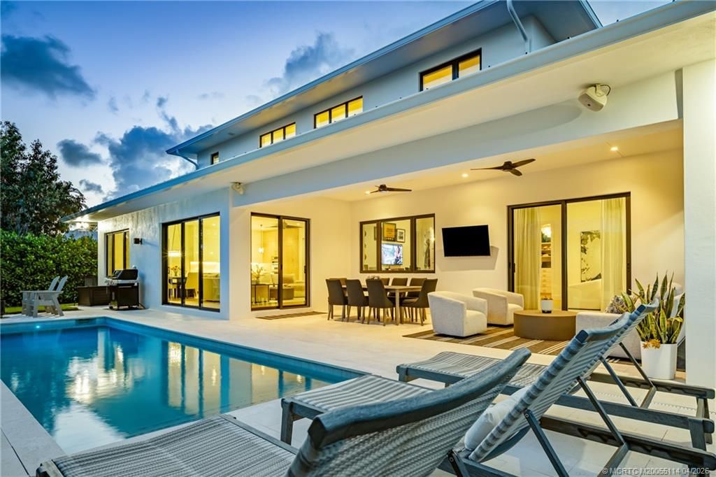 Photo of 10742 SE Burgee Court, Hobe Sound, FL 33455 (MLS # M20055114)