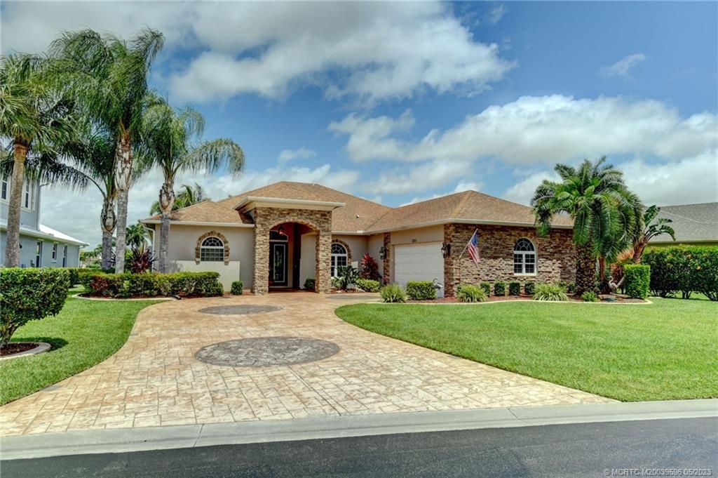 Photo of 225 SW Fernleaf Trail, Port Saint Lucie, FL 34953 (MLS # M20039596)