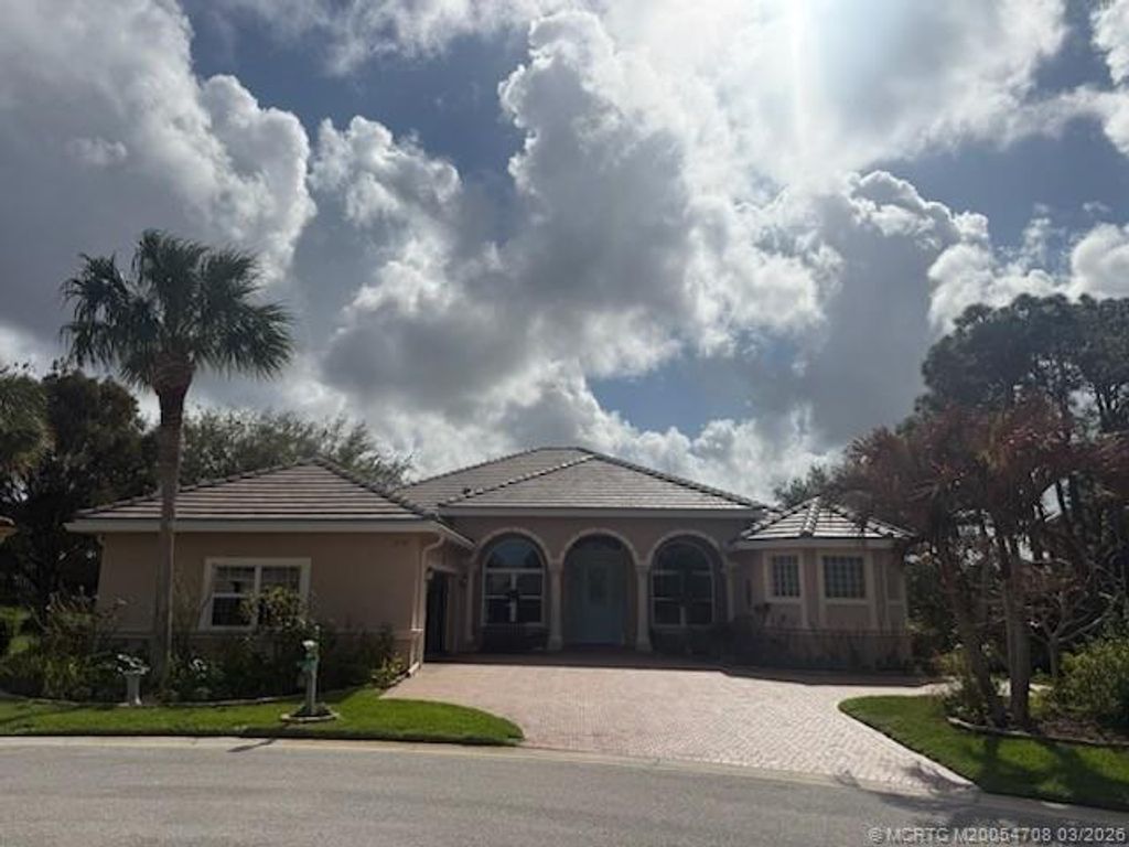 Photo of 3178 SE Indian Wells Place, Stuart, FL 34997 (MLS # M20054708)