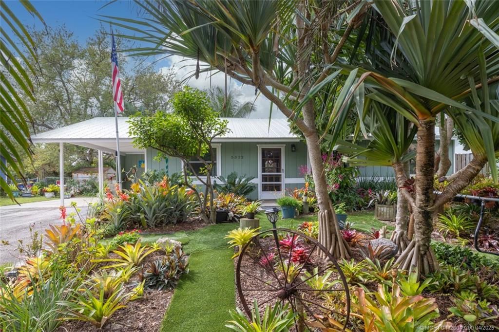 Photo of 5322 SE 55th Terrace, Stuart, FL 34997 (MLS # M20049290)