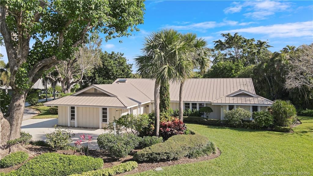 Photo of 5701 SE Winged Foot Drive, Stuart, FL 34997 (MLS # M20049718)