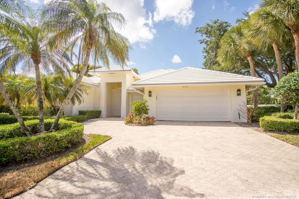Photo of 1481 SE Brewster Place, Stuart, FL 34997 (MLS # M20055037)