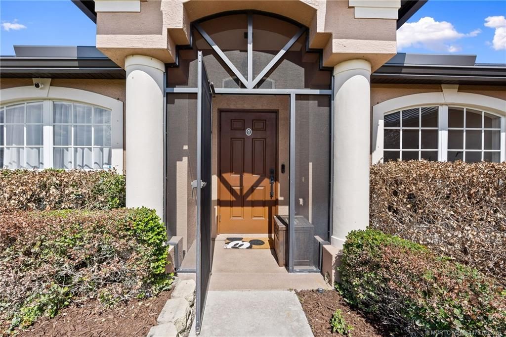 Photo of 537 SW Laconic Avenue SW, Port Saint Lucie, FL 34953 (MLS # M20054478)