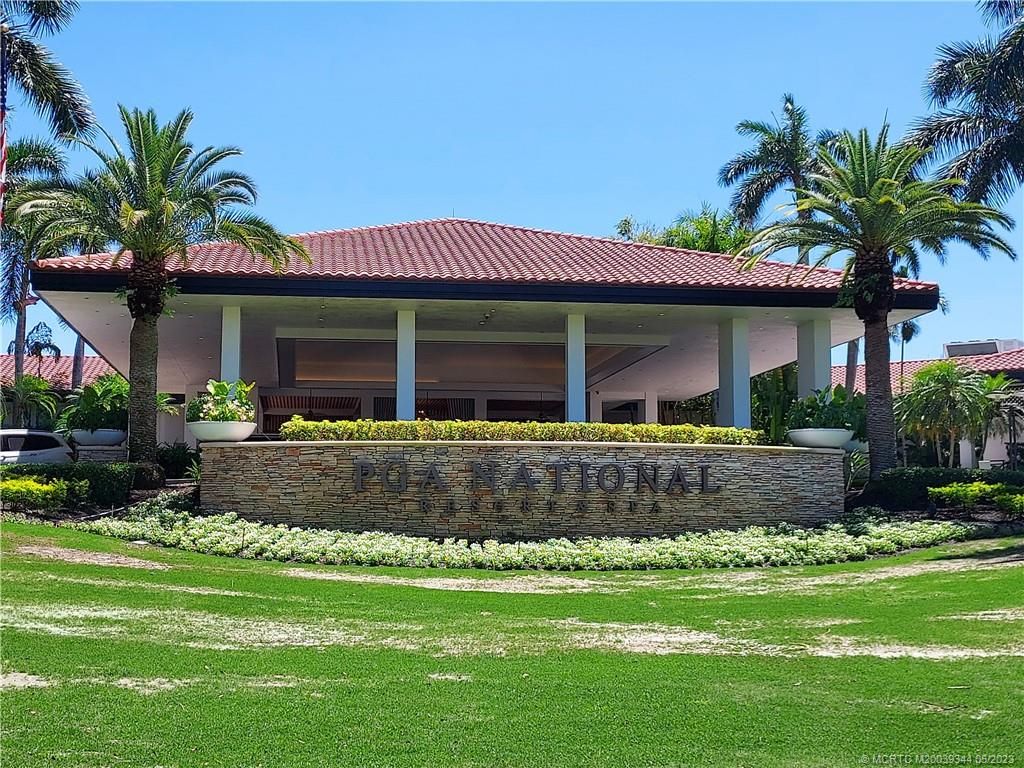 Photo of 124 Cypress Point Drive, Palm Beach Gardens, FL 33418 (MLS # M20039344)