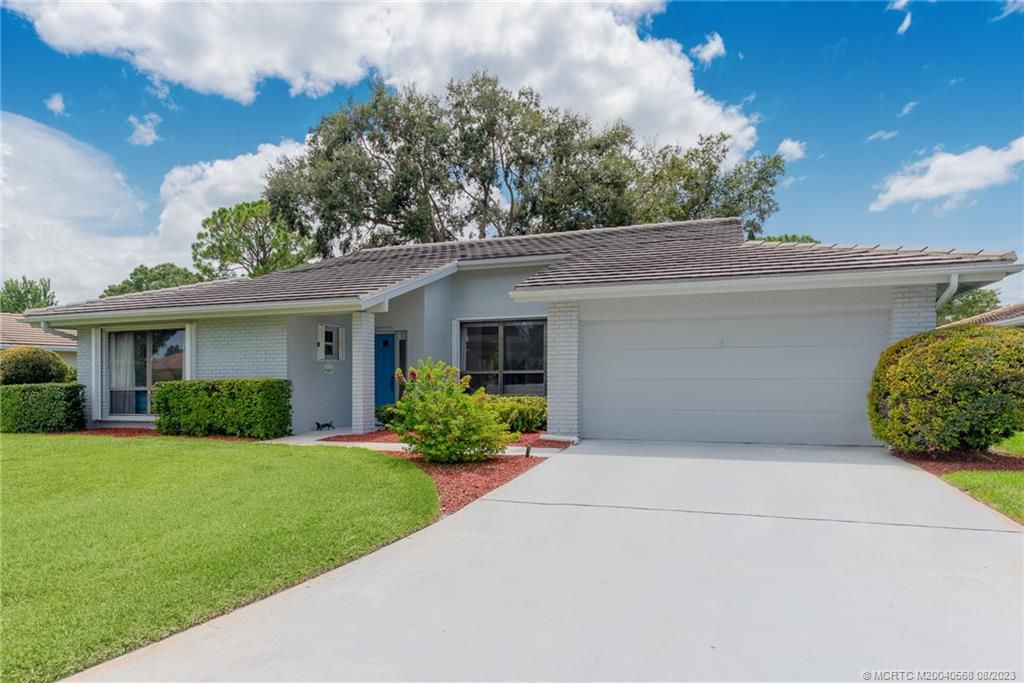 Photo of 4178 SW Heronwood Terrace, Palm City, FL 34990 (MLS # M20040568)