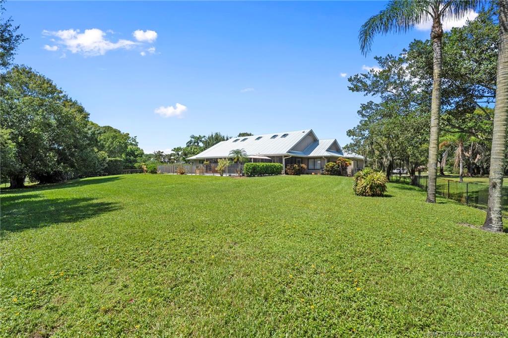 Palm City, Florida 34990, United States, 3 Bedrooms Bedrooms, ,3 BathroomsBathrooms,Residential,Pending,215003