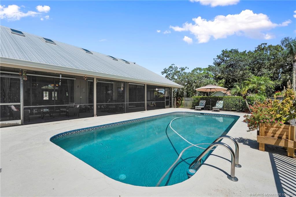 Palm City, Florida 34990, United States, 3 Bedrooms Bedrooms, ,3 BathroomsBathrooms,Residential,Pending,215003