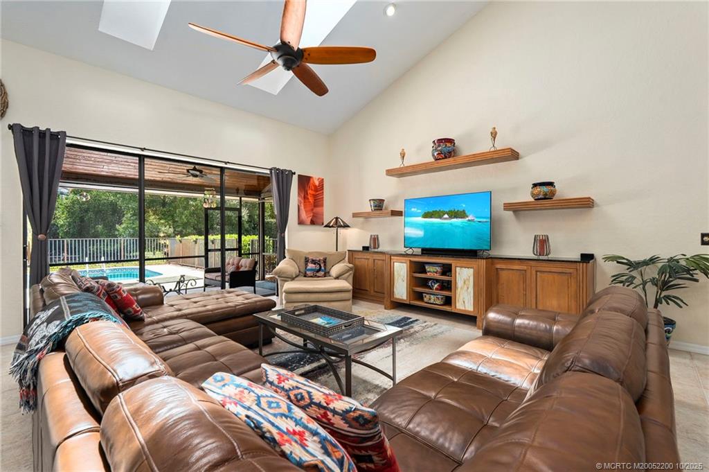 Palm City, Florida 34990, United States, 3 Bedrooms Bedrooms, ,3 BathroomsBathrooms,Residential,Pending,215003