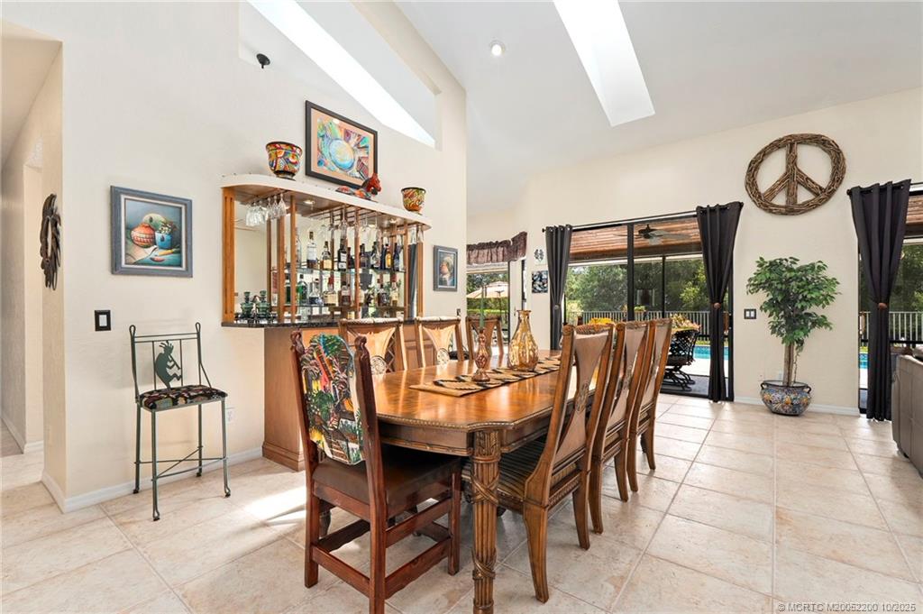 Palm City, Florida 34990, United States, 3 Bedrooms Bedrooms, ,3 BathroomsBathrooms,Residential,Pending,215003