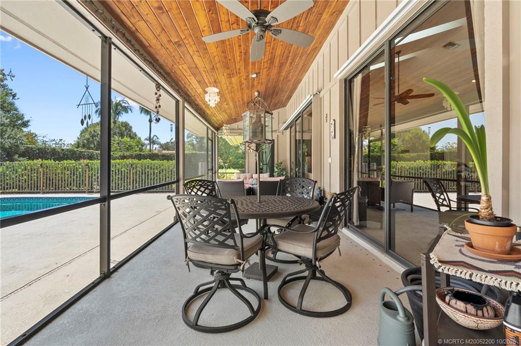 Palm City, Florida 34990, United States, 3 Bedrooms Bedrooms, ,3 BathroomsBathrooms,Residential,Pending,215003