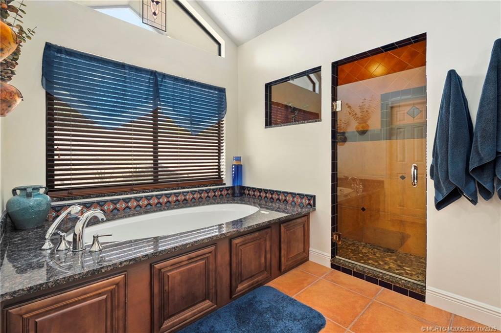 Palm City, Florida 34990, United States, 3 Bedrooms Bedrooms, ,3 BathroomsBathrooms,Residential,Pending,215003