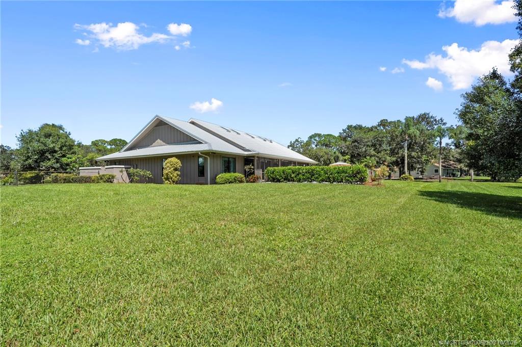 Palm City, Florida 34990, United States, 3 Bedrooms Bedrooms, ,3 BathroomsBathrooms,Residential,Pending,215003