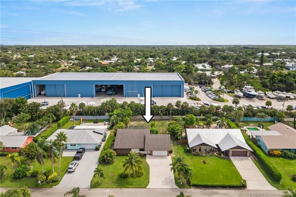 Photo of 4726 SE Manatee Terrace, Stuart, FL 34997 (MLS # M20052463)