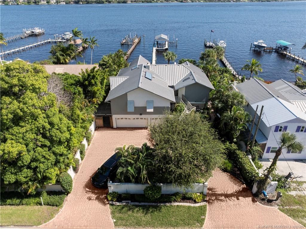 Photo of 969 SE Saint Lucie Boulevard, Stuart, FL 34996 (MLS # M20052873)