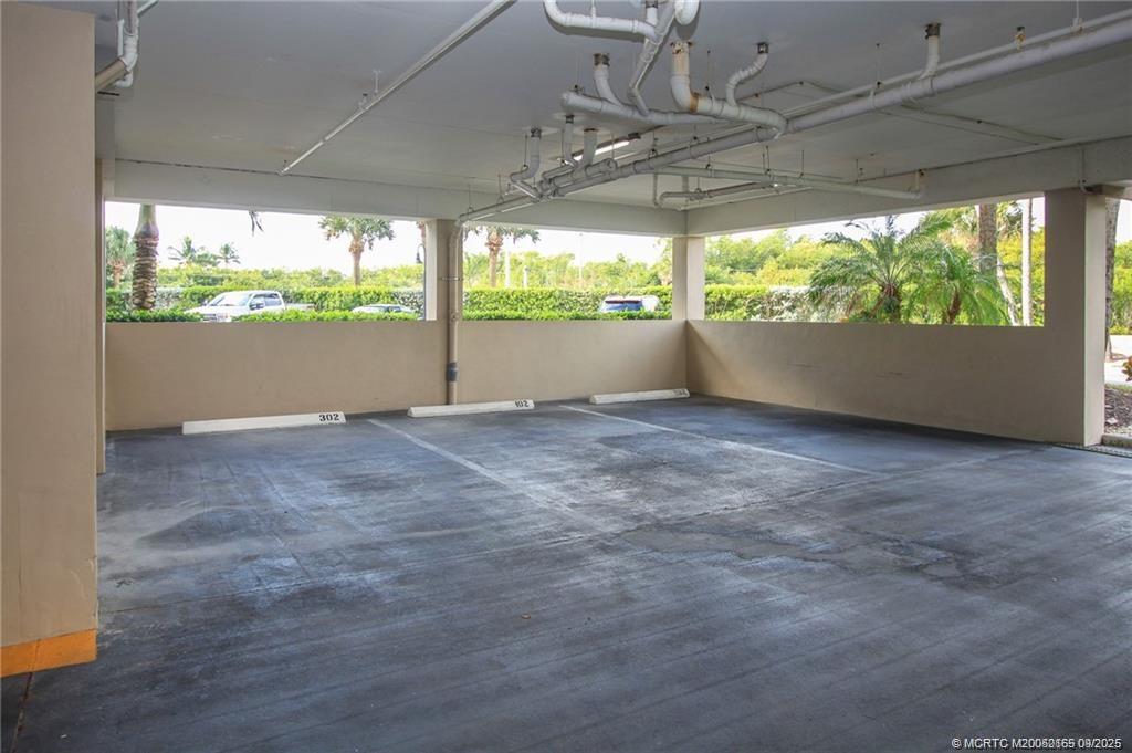 Stuart, Florida 34996, United States, 2 Bedrooms Bedrooms, ,2 BathroomsBathrooms,Residential,Active,208722