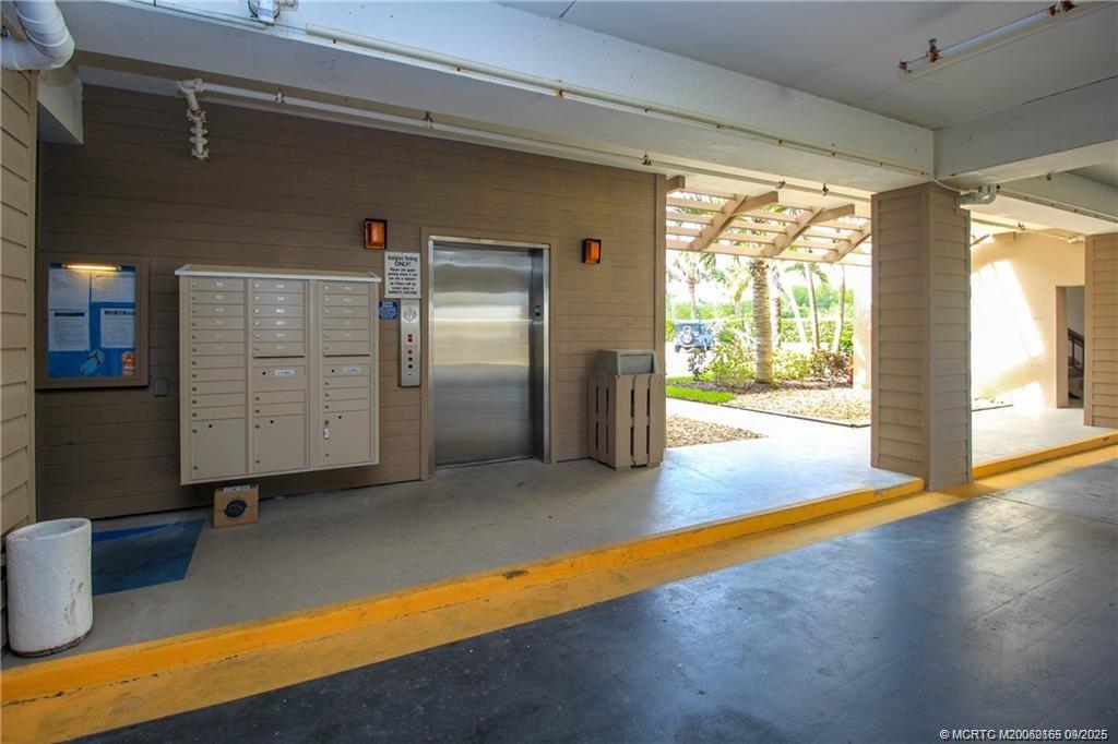 Stuart, Florida 34996, United States, 2 Bedrooms Bedrooms, ,2 BathroomsBathrooms,Residential,Active,208722