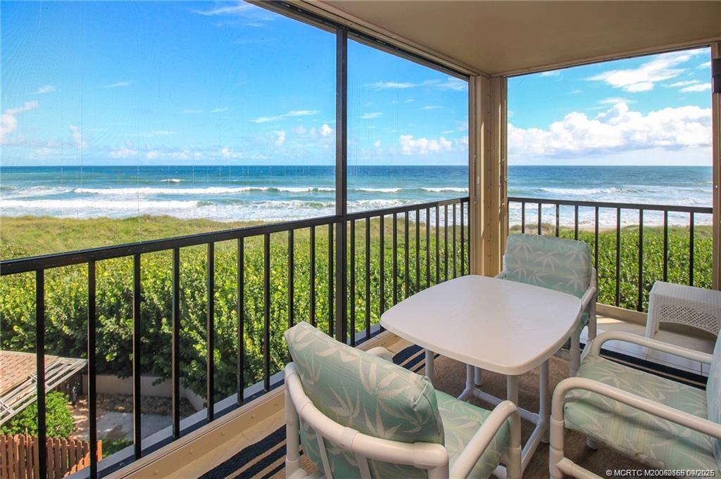 Stuart, Florida 34996, United States, 2 Bedrooms Bedrooms, ,2 BathroomsBathrooms,Residential,Active,208722