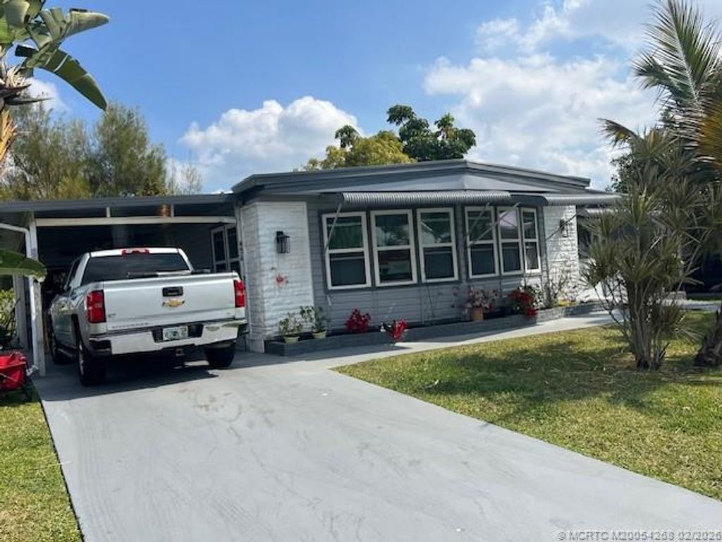 Photo of 8628 Duke Court E, Boynton Beach, FL 33436 (MLS # M20054268)