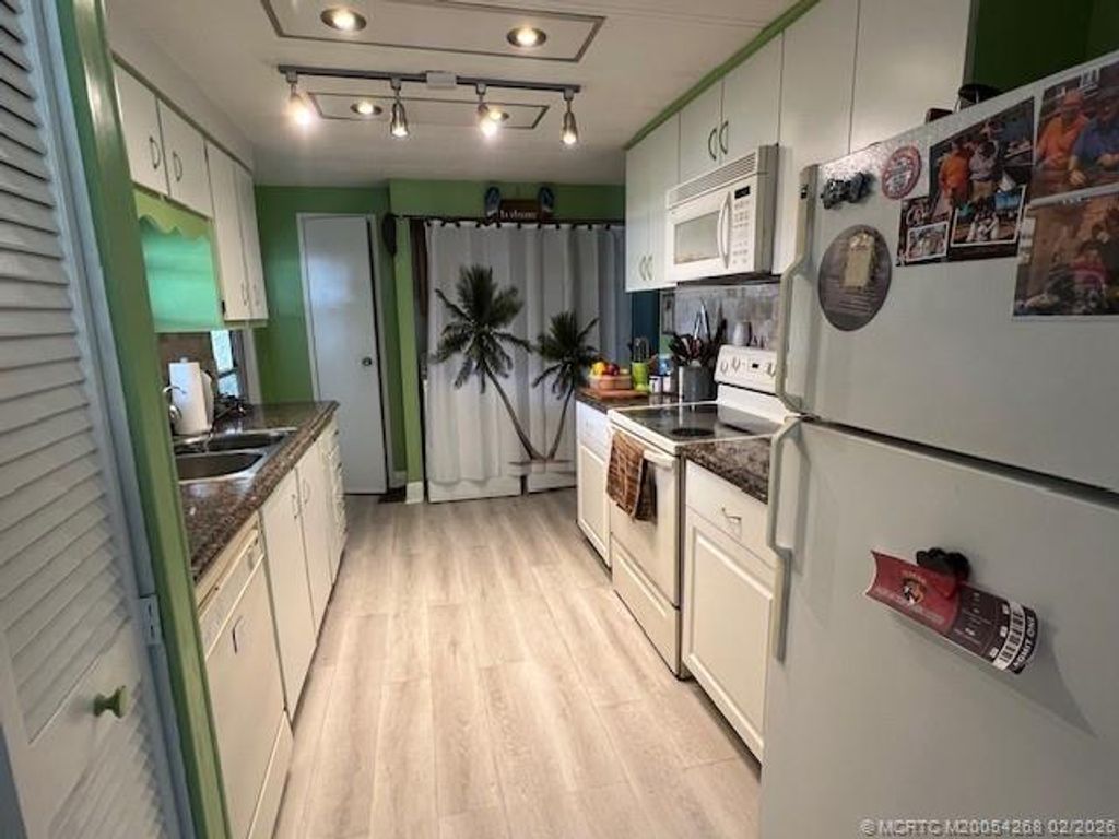 Photo of 8628 Duke Court E, Boynton Beach, FL 33436 (MLS # M20054268)