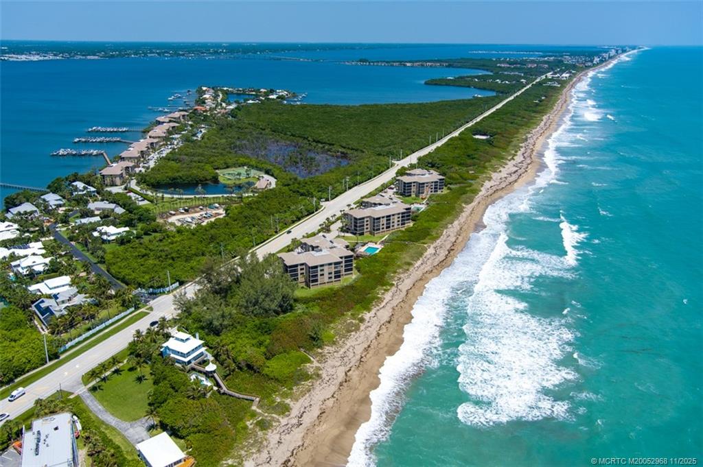 Stuart, Florida 34996, United States, 2 Bedrooms Bedrooms, ,2 BathroomsBathrooms,Residential,Active,241367