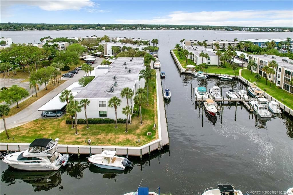 Photo of 1950 SW Palm City Road #5305, Stuart, FL 34994 (MLS # M20038554)