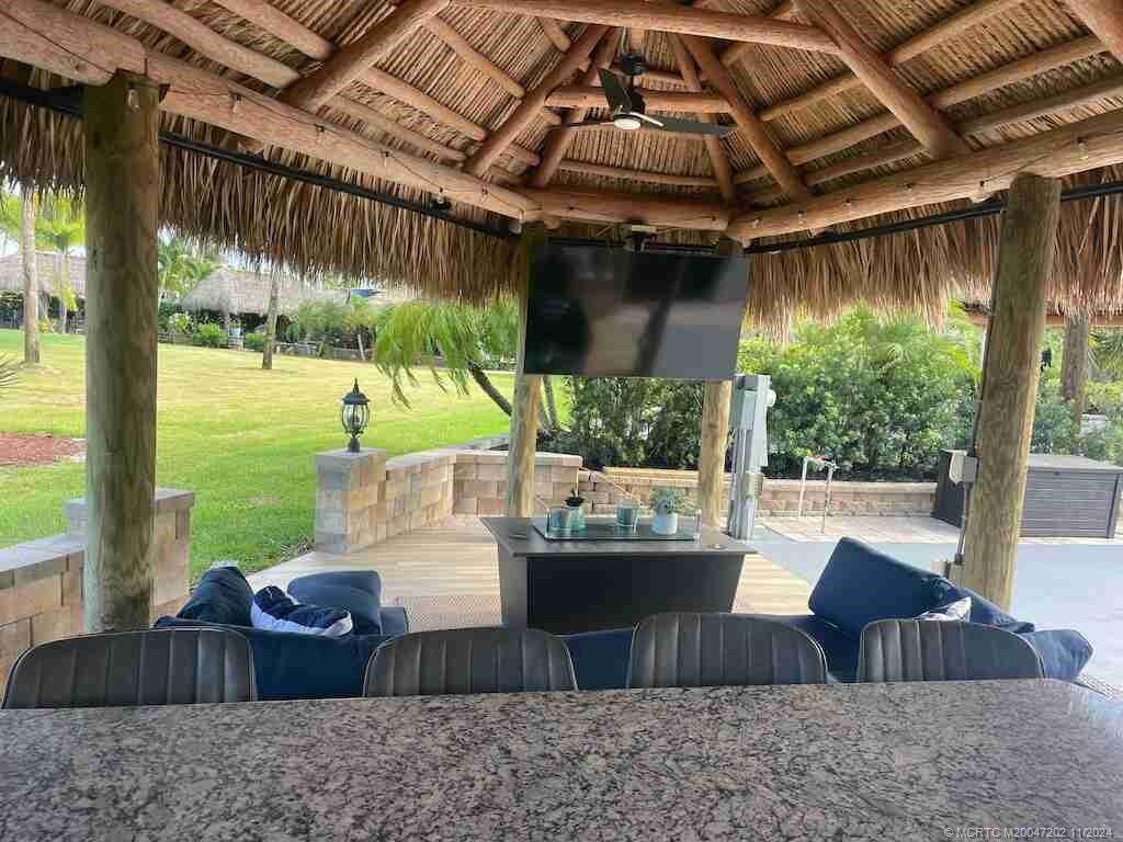 355 NW Foursome Lane