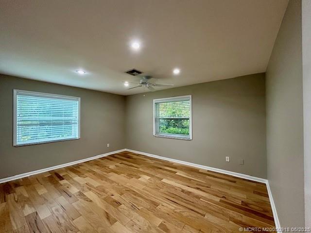 Stuart, Florida 34996, United States, 2 Bedrooms Bedrooms, ,2 BathroomsBathrooms,Residential,Pending,145721