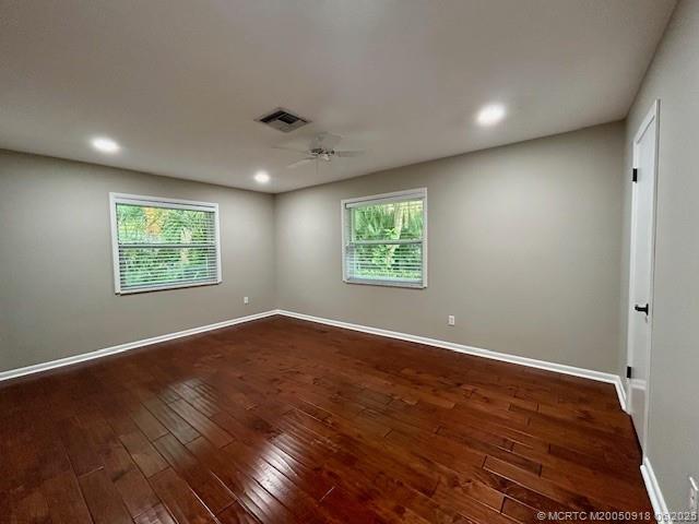 Stuart, Florida 34996, United States, 2 Bedrooms Bedrooms, ,2 BathroomsBathrooms,Residential,Pending,145721