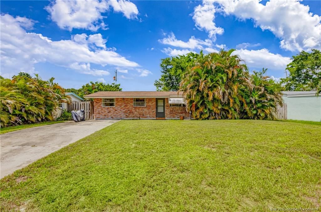 Photo of 5893 Williamson Road, Jupiter, FL 33458 (MLS # M20040714)