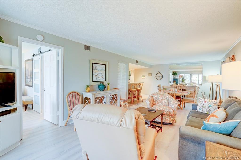 Stuart, Florida 34996, United States, 2 Bedrooms Bedrooms, ,2 BathroomsBathrooms,Residential,Pending,203727