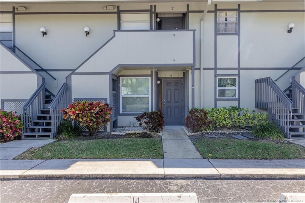 Photo of 8419 SE Croft Street #4, Hobe Sound, FL 33455 (MLS # M20038095)