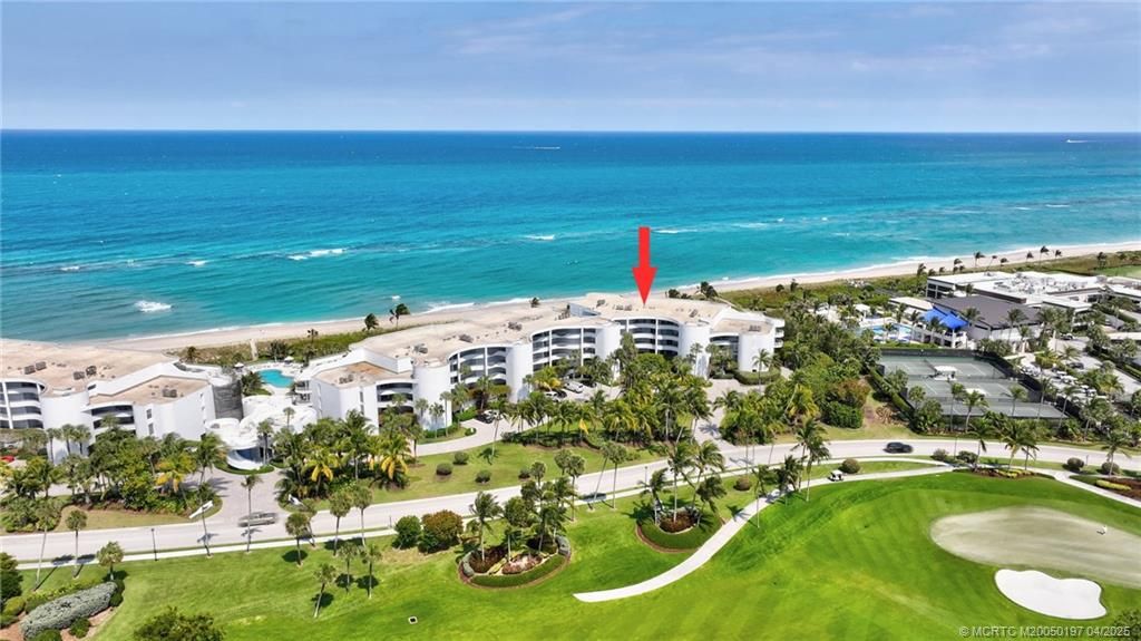 Photo of 2001 SE Sailfish Point Boulevard #303, Stuart, FL 34996 (MLS # M20050197)