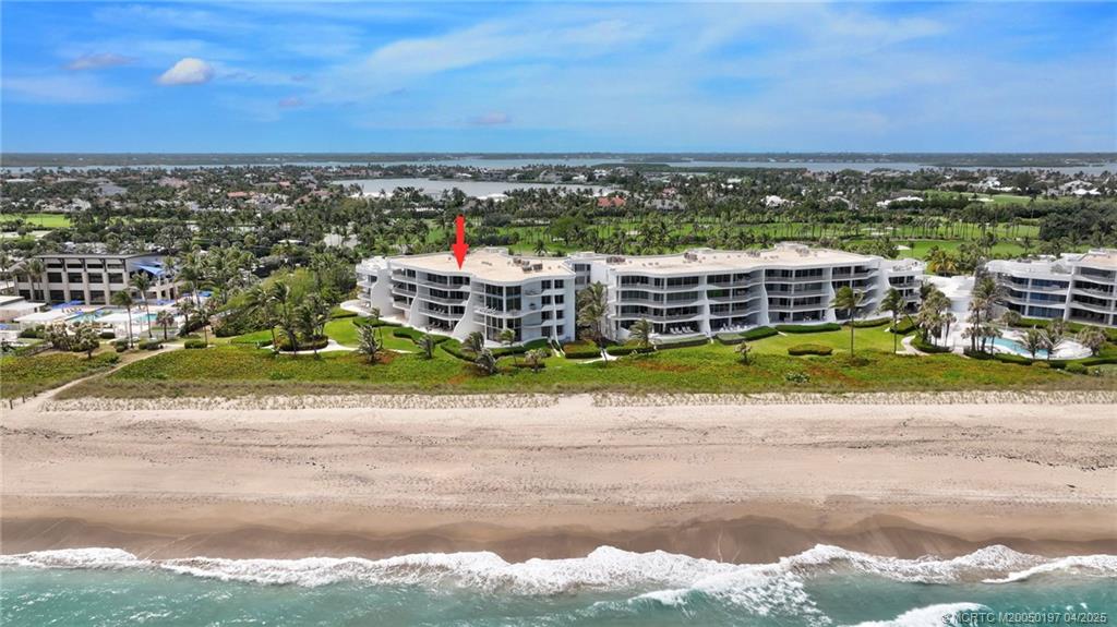 Stuart, Florida 34996, United States, 3 Bedrooms Bedrooms, ,3 BathroomsBathrooms,Residential,Pending,110942