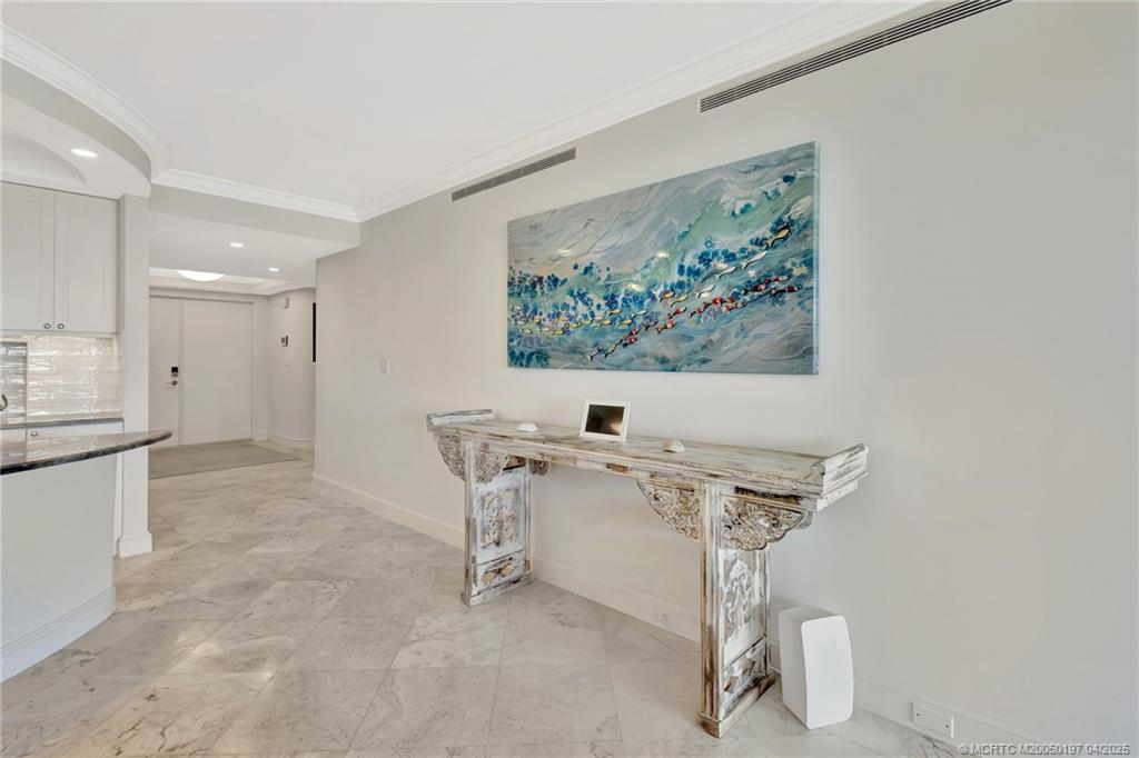 Stuart, Florida 34996, United States, 3 Bedrooms Bedrooms, ,3 BathroomsBathrooms,Residential,Pending,110942