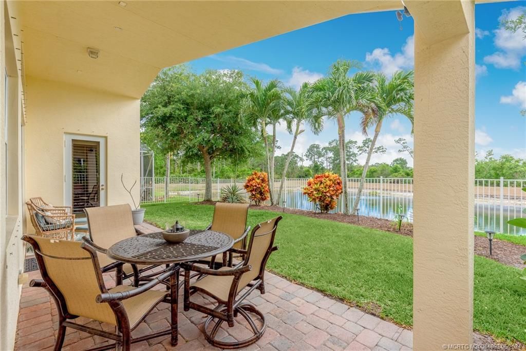 Photo of 1040 SE Fleming Way, Stuart, FL 34997 (MLS # M20044669)