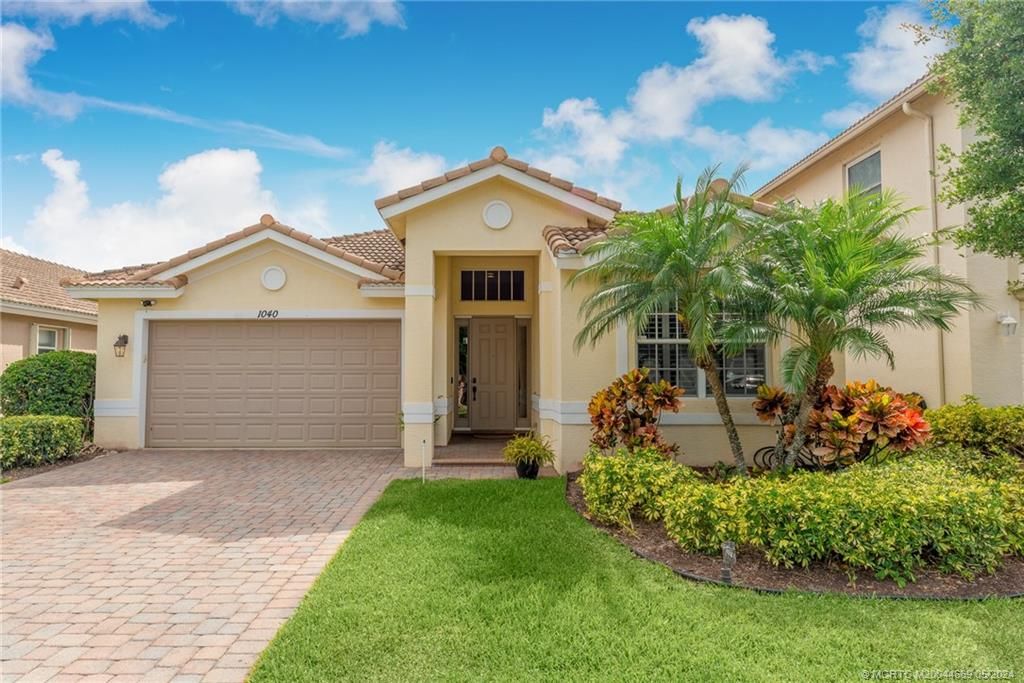 Photo of 1040 SE Fleming Way, Stuart, FL 34997 (MLS # M20044669)