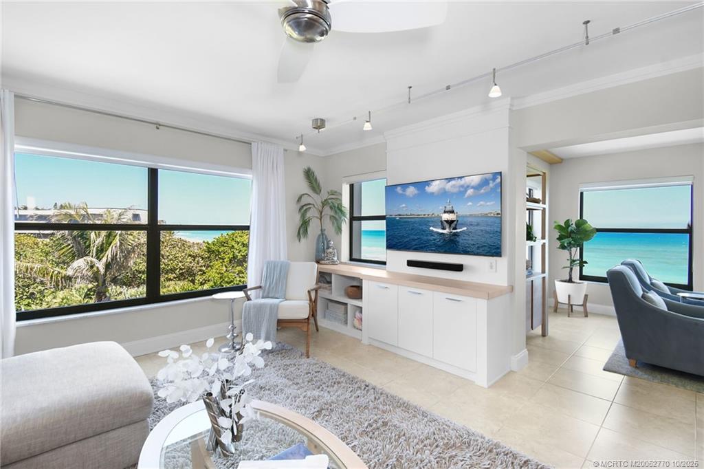 Stuart, Florida 34996, United States, 2 Bedrooms Bedrooms, ,2 BathroomsBathrooms,Residential,Active,231798