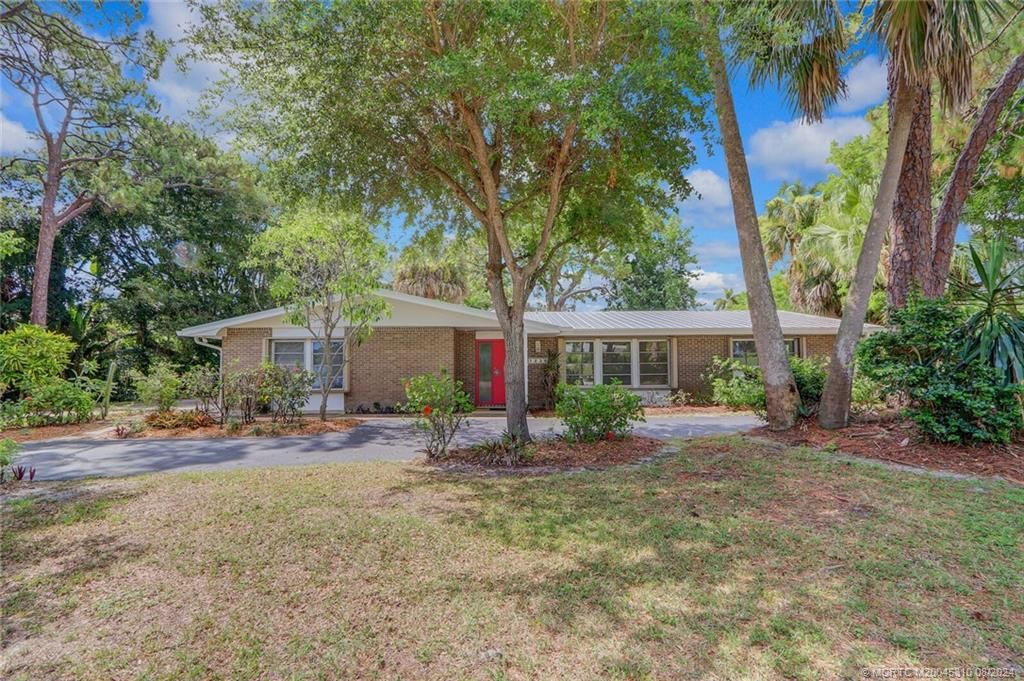 Photo of 1230 NW Fork Road, Stuart, FL 34994 (MLS # M20045310)