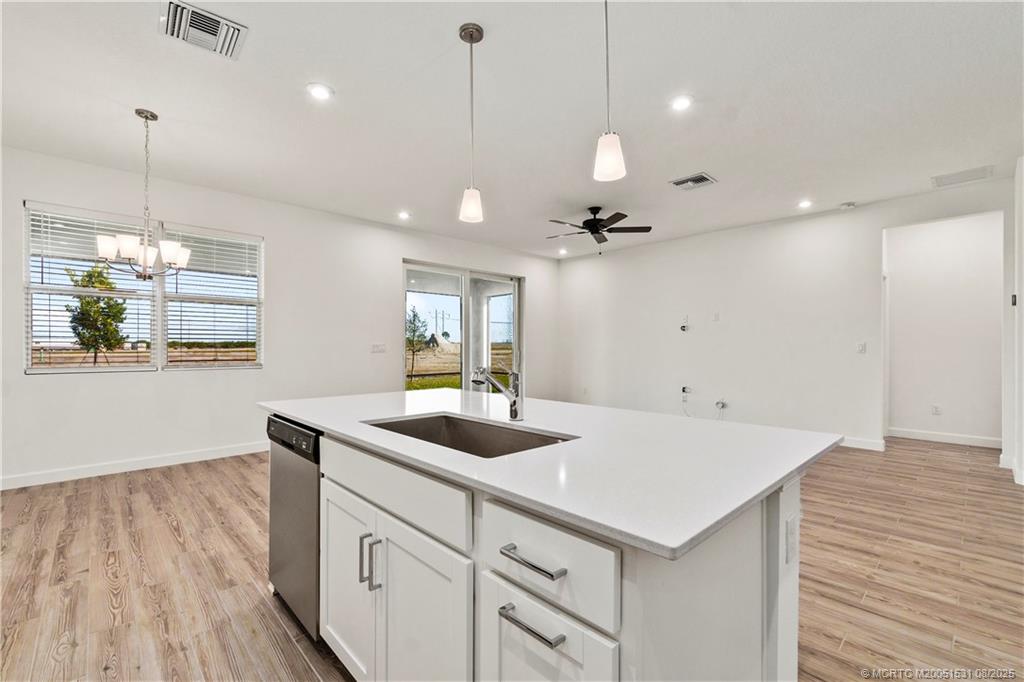 Port St Lucie, Florida 34987, United States, 4 Bedrooms Bedrooms, ,2 BathroomsBathrooms,Residential,Active,178411