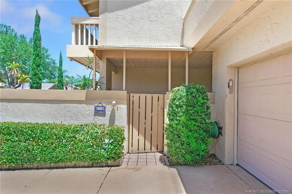 Photo of 4110 NE Breakwater Drive, Jensen Beach, FL 34957 (MLS # M20049291)