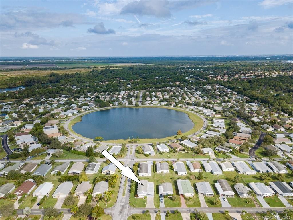 Photo of 2599 SW Marquis Terrace, Stuart, FL 34997 (MLS # M20042087)