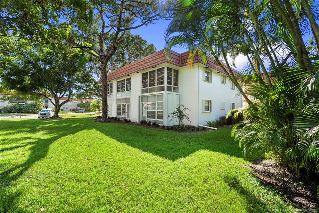 Stuart, Florida 34996, United States, 1 Bedroom Bedrooms, ,2 BathroomsBathrooms,Residential,Active,218460