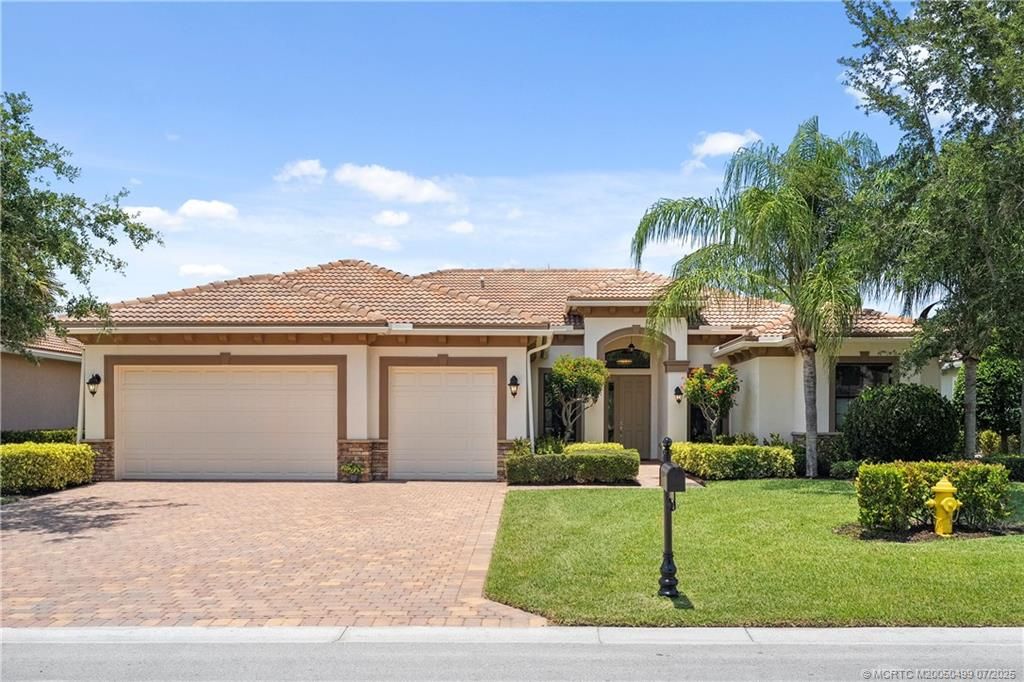 Photo of 1971 NW Sapphire Ridge Way, Jensen Beach, FL 34957 (MLS # M20050499)